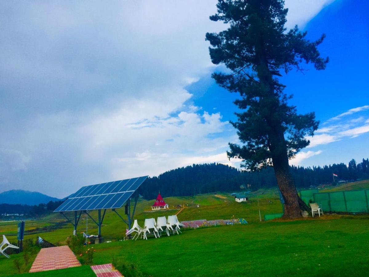 Pine View Resort Gulmarg Eksteriør billede