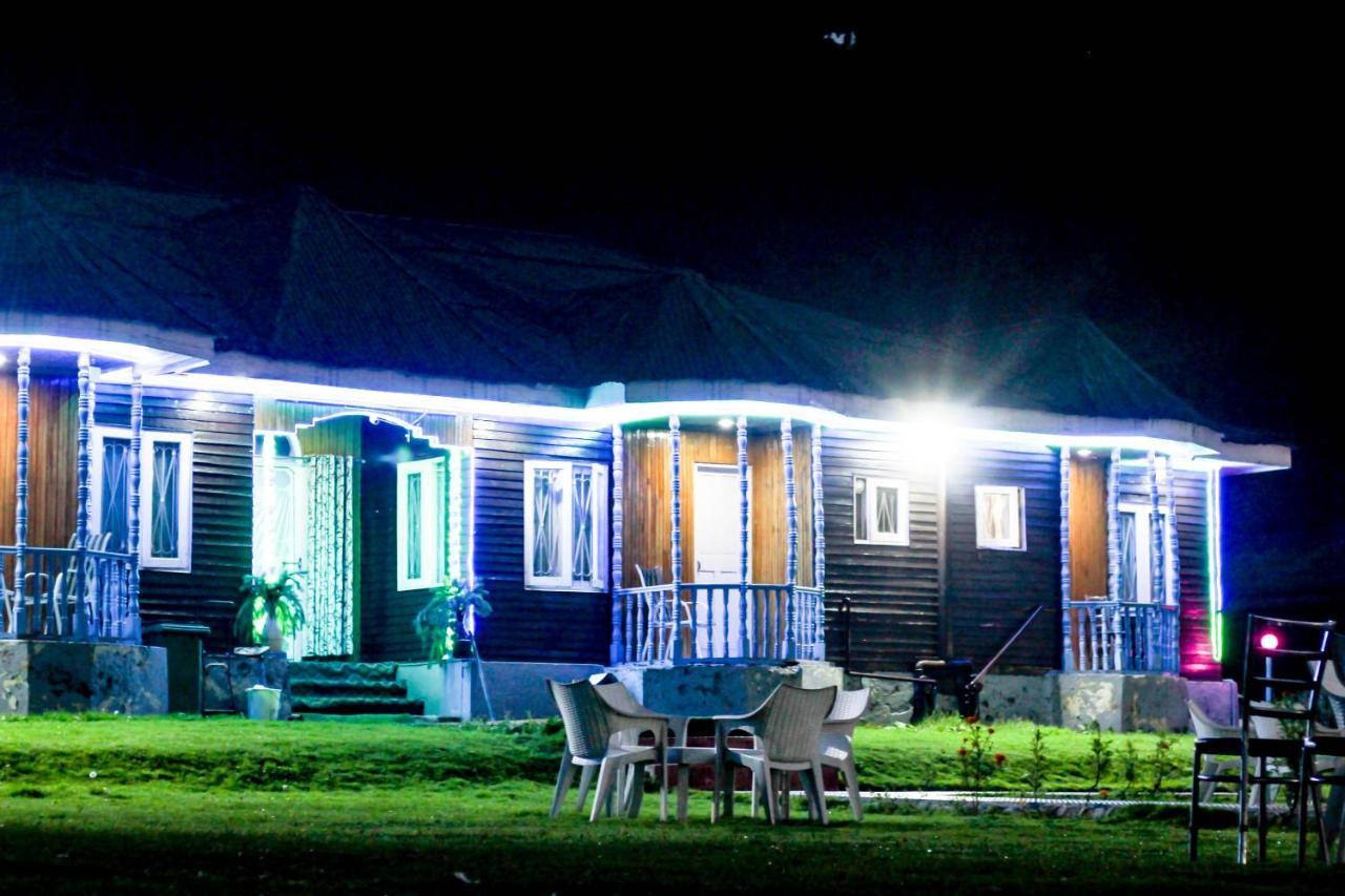 Pine View Resort Gulmarg Eksteriør billede