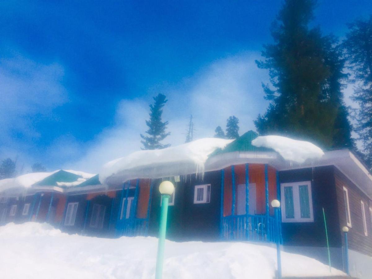 Pine View Resort Gulmarg Eksteriør billede