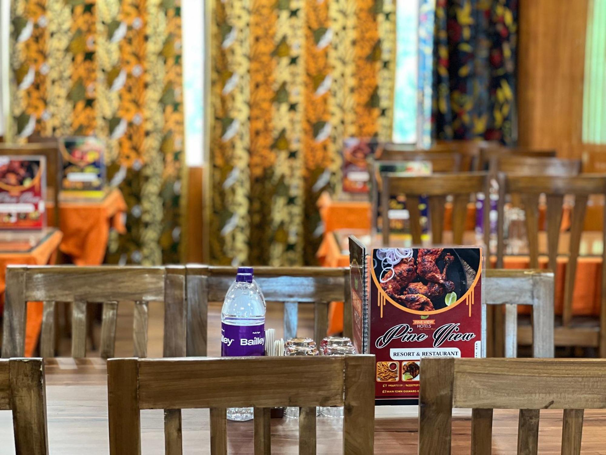 Pine View Resort Gulmarg Eksteriør billede